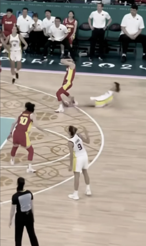 九州体育-包含海南遭遇波折，顽强拼搏力压对手取得胜利的词条