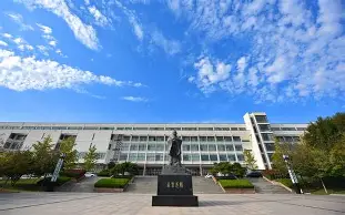 天津泰达迎战青岛黄海，争取关键胜利的简单介绍