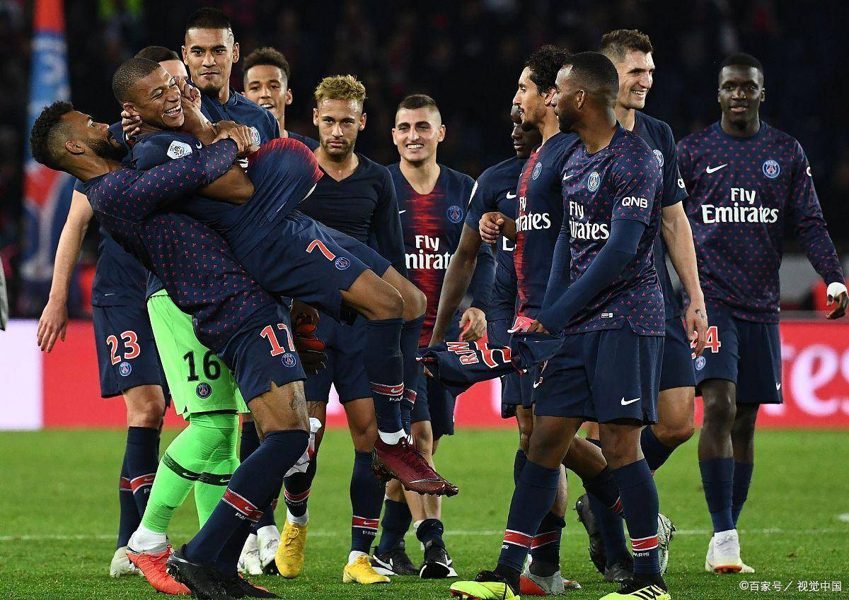巴黎圣日耳曼再胜一仗，领跑联赛的简单介绍
